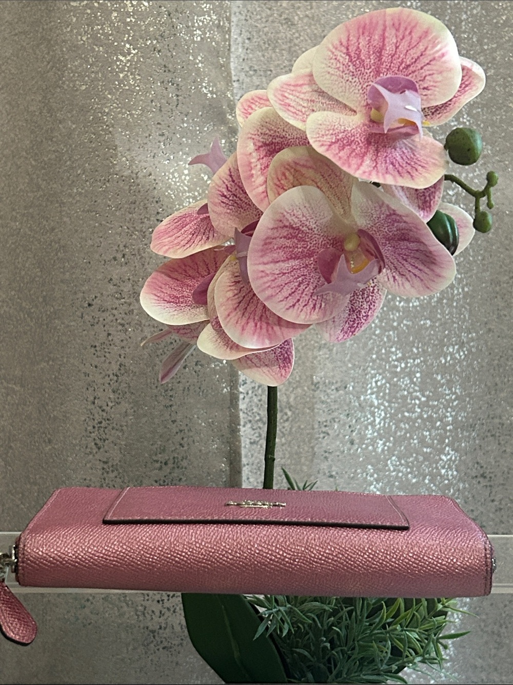 COACH Accordion Zip Wallet in Metallic Pink with Front Pocket - Picture 5 of 12